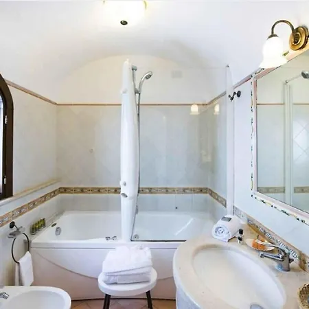 Apartment Casa Vacanze Con Piscina Positano